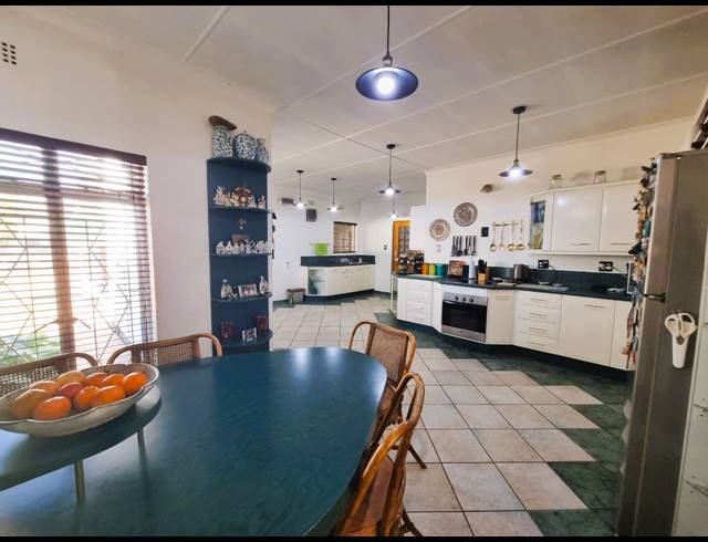 5 BEDROOM HOUSE FOR SALE IN ARCON PARK